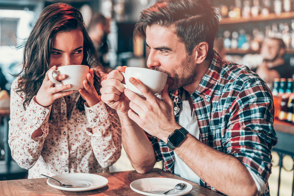 Come capire se una donna è innamorata di te