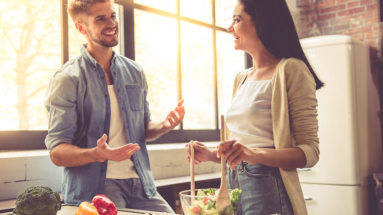 È una buona idea andare a convivere con la tua ragazza?