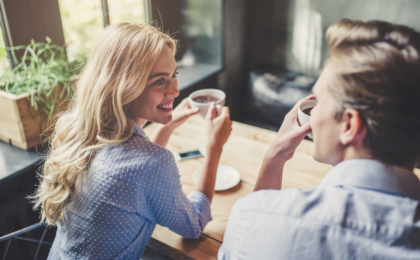 segnali che ti fanno capire che una donna ti sta usando per dimenticare il suo ex